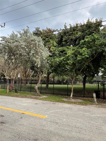 1333 NE 5th Terrace 9, Fort Lauderdale, FL 33304