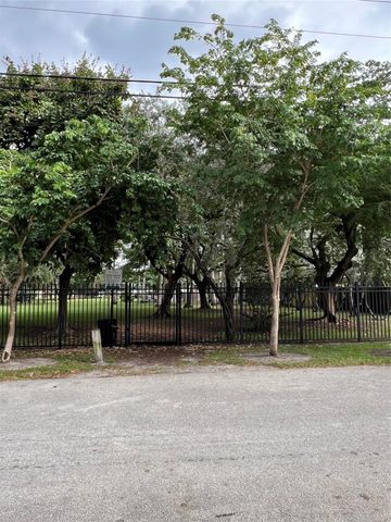 1333 NE 5th Terrace 9, Fort Lauderdale, FL 33304