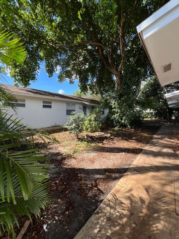 1333 NE 5th Terrace 9, Fort Lauderdale, FL 33304