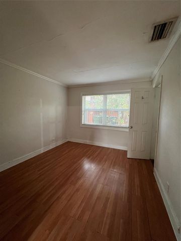 1333 NE 5th Terrace 9, Fort Lauderdale, FL 33304