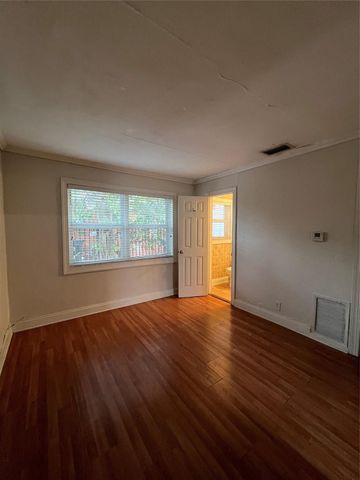 1333 NE 5th Terrace 9, Fort Lauderdale, FL 33304