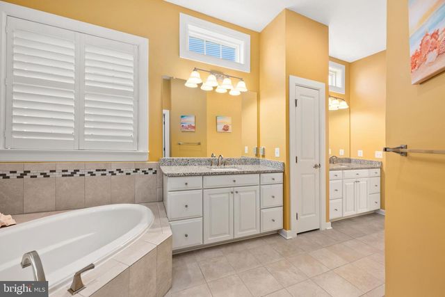 33415 BRIDGEHAMPTON LN, Lewes, DE 19958