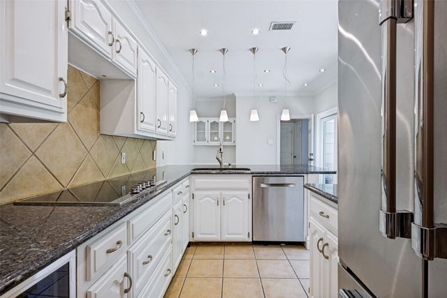 7055 Inwood Road, Dallas, TX 75209
