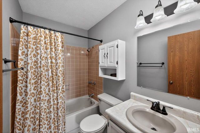 11 McCutcheon Drive, Lafayette, IN 47909