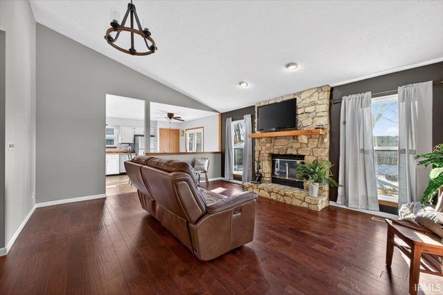 11 McCutcheon Drive, Lafayette, IN 47909