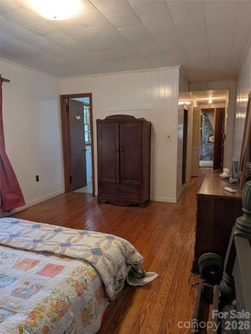 6712 Globe Road, Lenoir, NC 28645