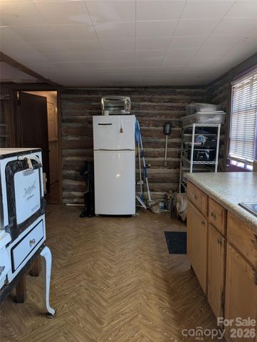 6712 Globe Road, Lenoir, NC 28645