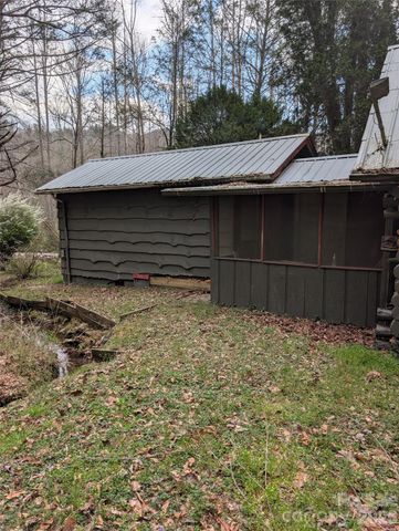 6712 Globe Road, Lenoir, NC 28645