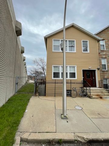 2567 S Emerald Avenue, Chicago, IL 60616