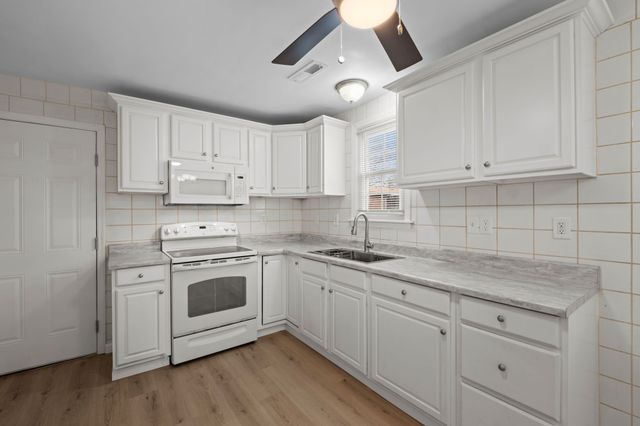 2837 Brunswick Dr, Nashville, TN 37207