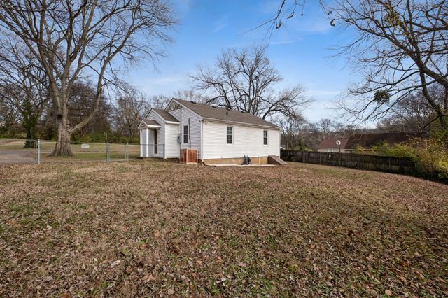 2837 Brunswick Dr, Nashville, TN 37207
