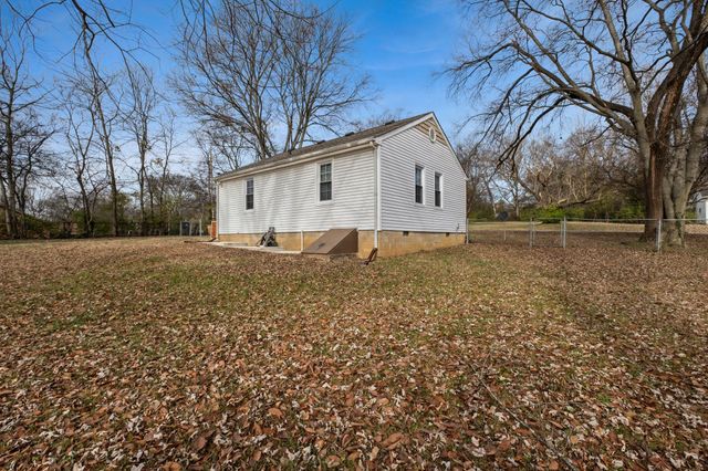 2837 Brunswick Dr, Nashville, TN 37207
