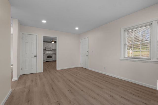 2837 Brunswick Dr, Nashville, TN 37207