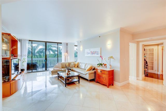 2000 Island Boulevard 408, Aventura, FL 33160