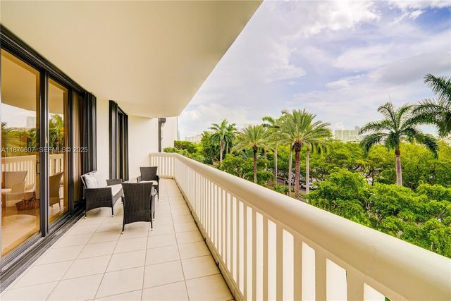 2000 Island Boulevard 408, Aventura, FL 33160