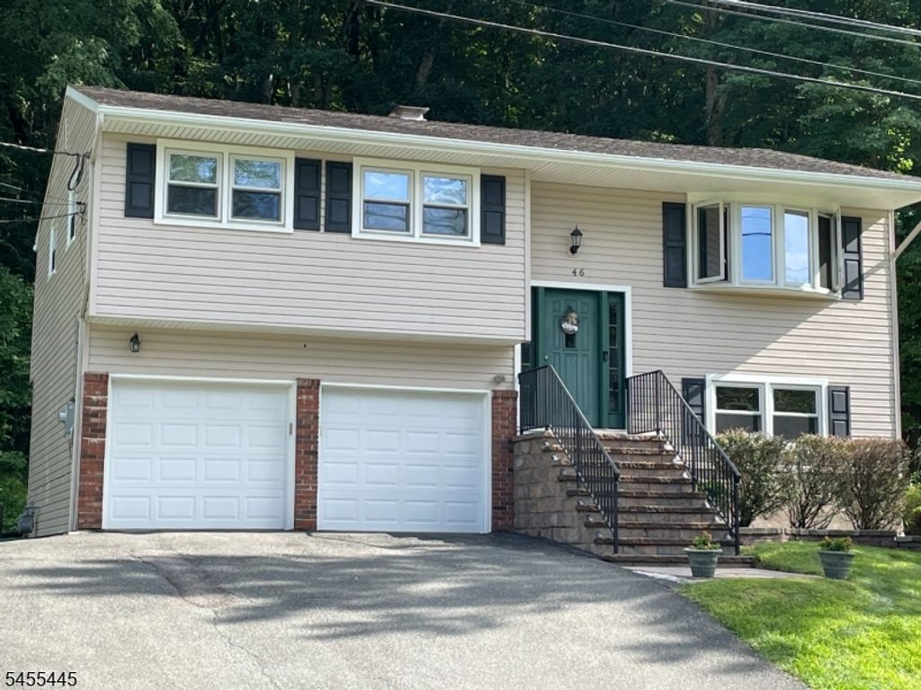 46 Deer Path Dr, Mount Olive Twp., NJ 07836 — exterior