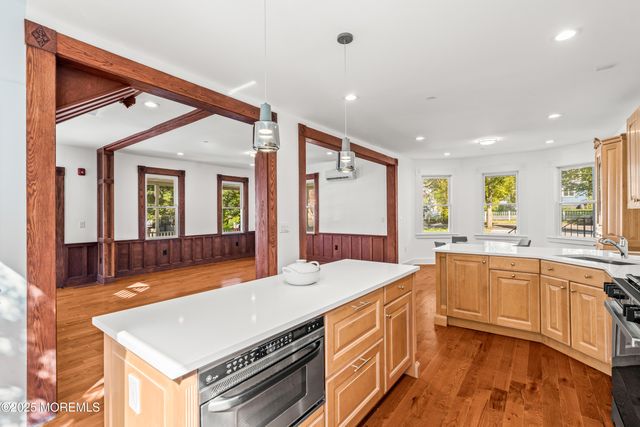 73 3rd Avenue, Atlantic Highlands, NJ 07716