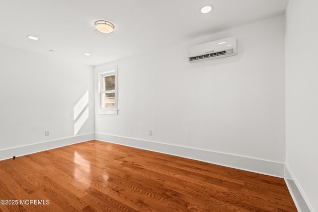 73 3rd Avenue, Atlantic Highlands, NJ 07716