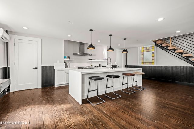 73 3rd Avenue, Atlantic Highlands, NJ 07716