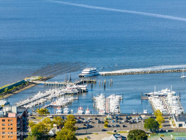 73 3rd Avenue, Atlantic Highlands, NJ 07716