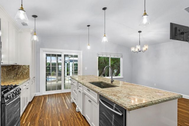 431 River Oaks Dr, Yuba City, CA 95991