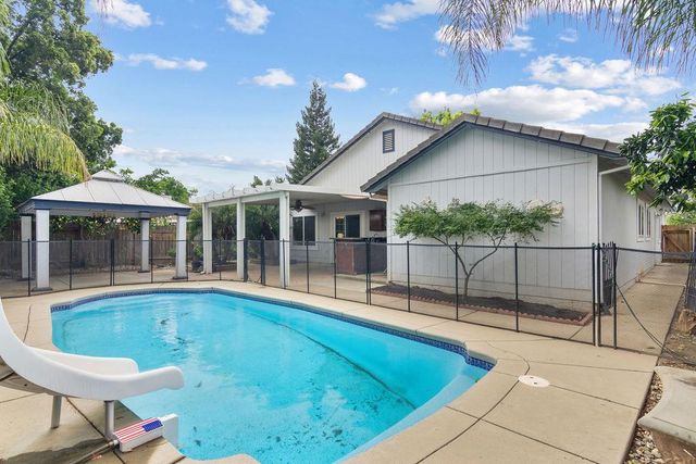 431 River Oaks Dr, Yuba City, CA 95991