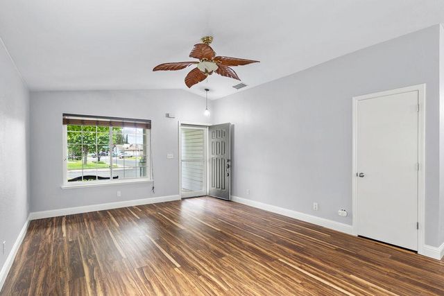 431 River Oaks Dr, Yuba City, CA 95991