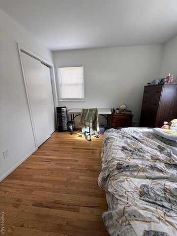 30 Elissa Lane, Yonkers, NY 10710