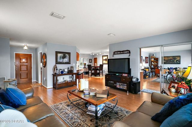 803 N Shore Drive, Leesburg, FL 34748