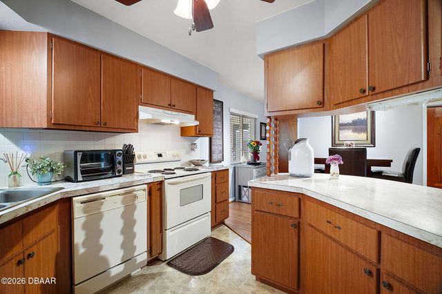 803 N Shore Drive, Leesburg, FL 34748