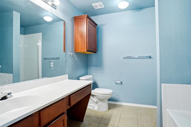 209 Broken Arrow, Krum, TX 76249