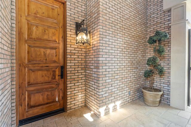 31 Hillcrest Drive, Rancho Mirage, CA 92270