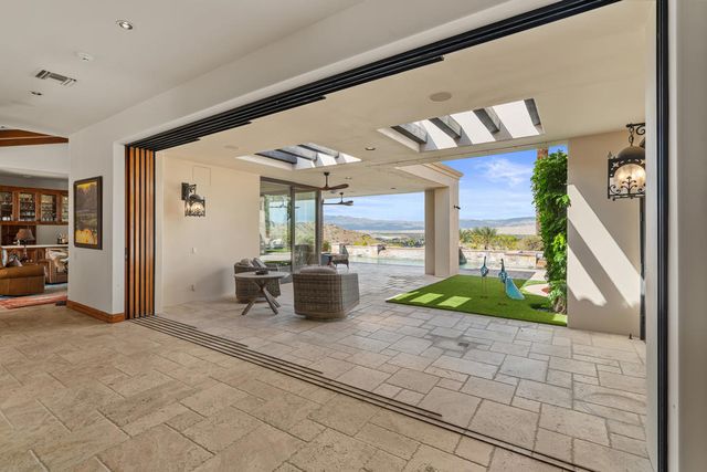 31 Hillcrest Drive, Rancho Mirage, CA 92270