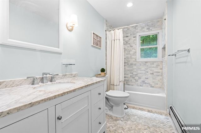 21 Kennedy Circle, Closter, NJ 07624
