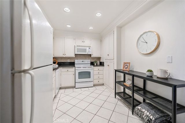 102 Scholz 234, Newport Beach, CA 92663