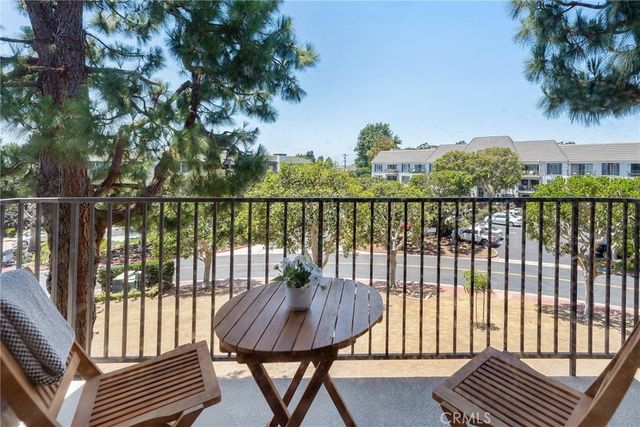 102 Scholz 234, Newport Beach, CA 92663