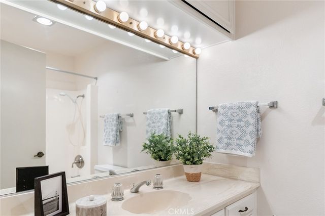 102 Scholz 234, Newport Beach, CA 92663