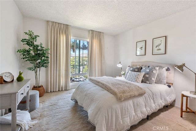 102 Scholz 234, Newport Beach, CA 92663