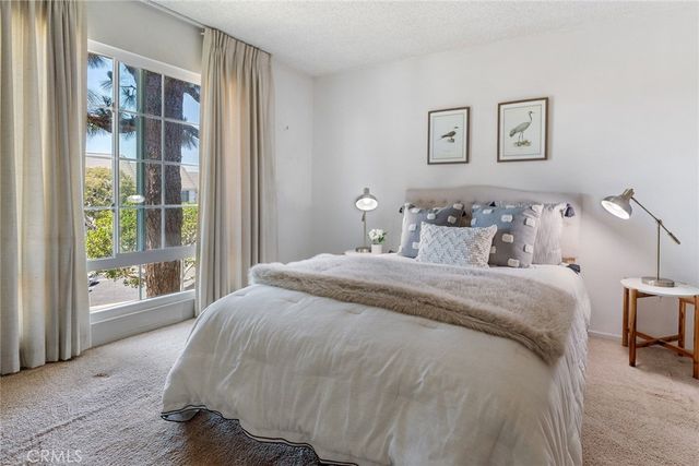 102 Scholz 234, Newport Beach, CA 92663