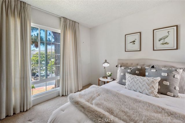 102 Scholz 234, Newport Beach, CA 92663