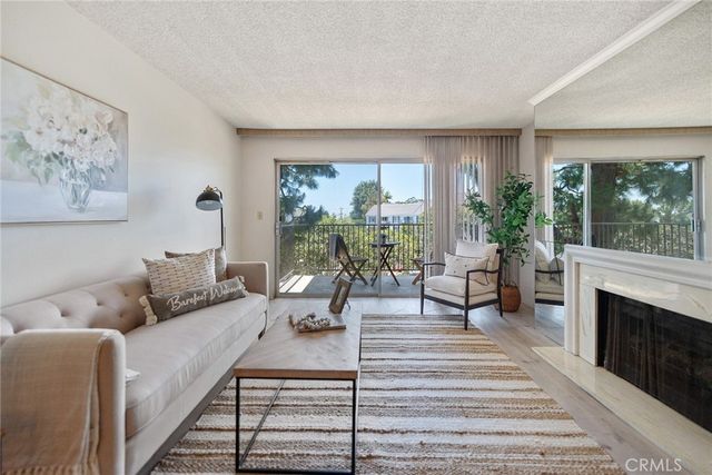 102 Scholz 234, Newport Beach, CA 92663