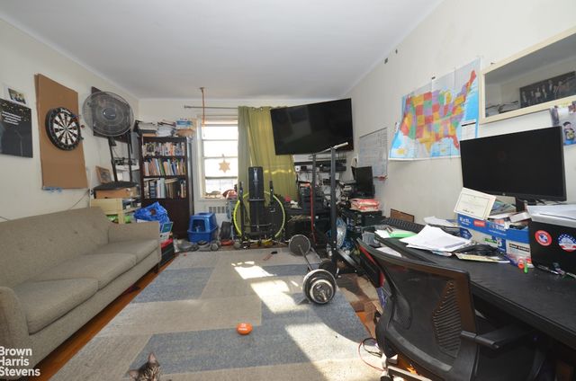 6441 Saunders St Apt 604, New York City, NY 11374