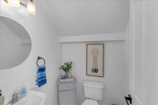 128 Lake Monterey Circle, Boynton Beach, FL 33426