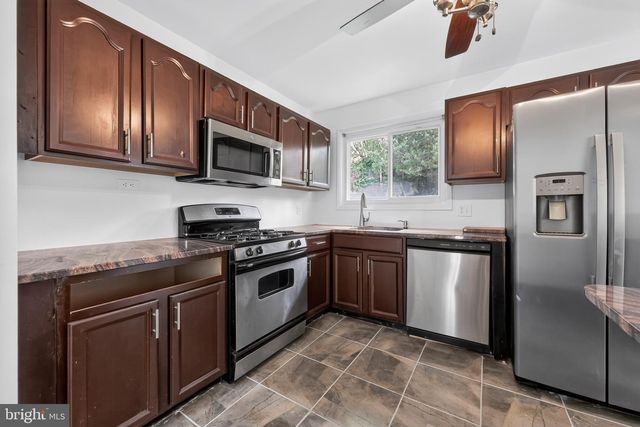 1700 JARVIS AVE, Oxon Hill, MD 20745