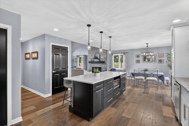 5542 E L T Townline Road, Beloit, WI 53511