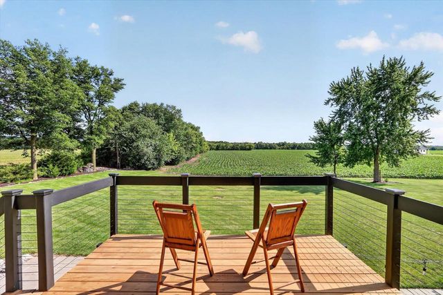 5542 E L T Townline Road, Beloit, WI 53511