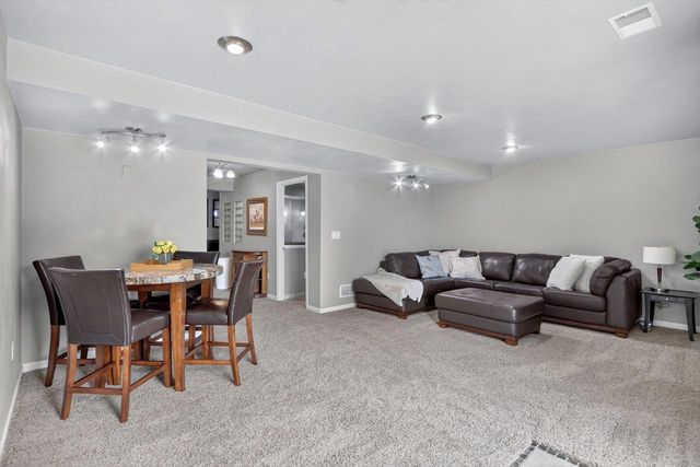 5542 E L T Townline Road, Beloit, WI 53511
