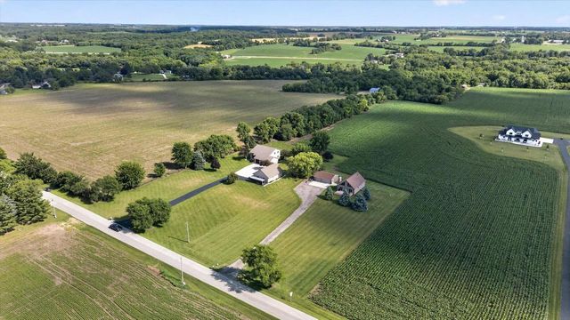 5542 E L T Townline Road, Beloit, WI 53511