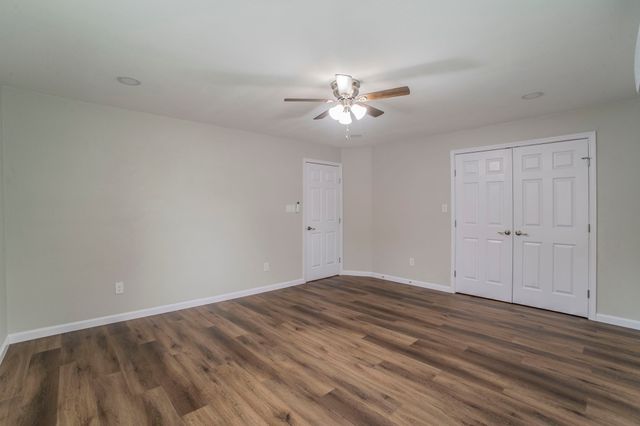 4901 Curzon Avenue 105, Fort Worth, TX 76107