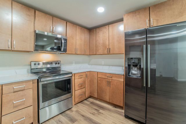 4901 Curzon Avenue 105, Fort Worth, TX 76107